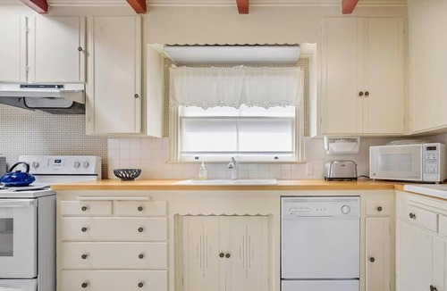 Carmel Point House | Carmelo del Sol - Carmel Home - Three blocks from the beach!