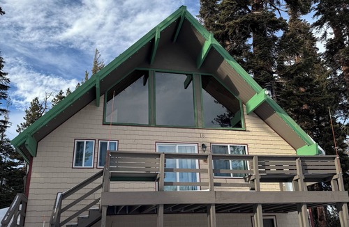 Mammoth Lakes Ski Chalet | Chalet #16, Slope Side Ski in Ski Out Spacious Fam