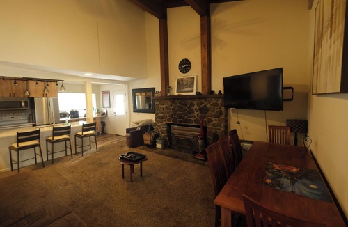 Donner Lake Woods Ski Chalet | Chalet at Donner Lake - 4 Bedroom/3bath. Monthly during the summer and Holidays.
