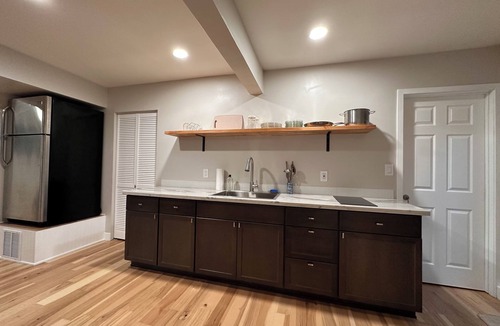 Newcastle Apartment | Charming 1-bedroom apartment in the center of Newcastle with AC