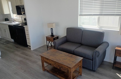 Ehrenberg Cottage | Charming 1-bedroom Park Model on the Colorado River
