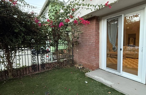 Beachwood Canyon Apartment | Charming 1-bedroom apartment in enchanting Beachwood Canyon