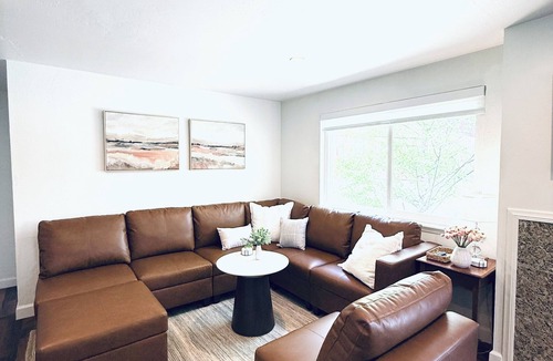 Montara Cottage | Charming 2-bedroom cottage less than one mile to Montara beach