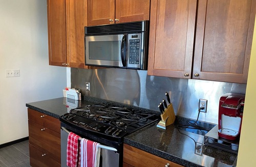 Sherman Oaks House | Charming 3BR House in Prime Sherman Oaks Location
