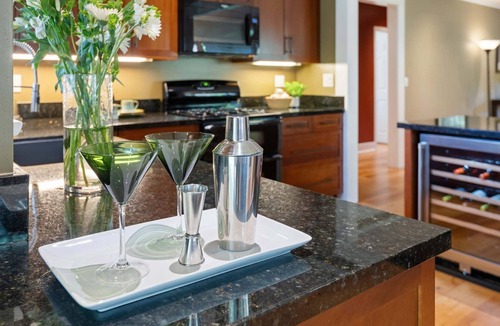 Oak Park House | Charming Home w/Private, Enclosed Yard, Easily Accessible to All of SB!