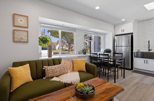Garden Grove House | Charming, Newly Built, 1bd 1ba guesthouse, Sleeps 3, EV Charge, Close to Disney