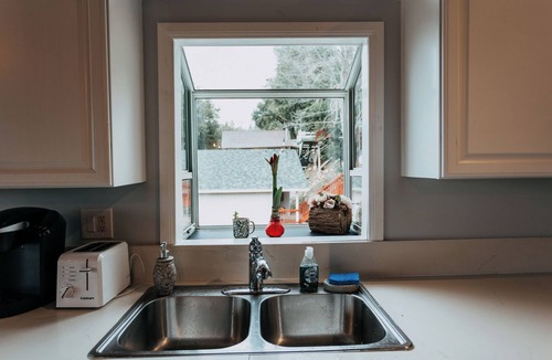 Crestline House | Charming Retreat with Stunning Lake Views.