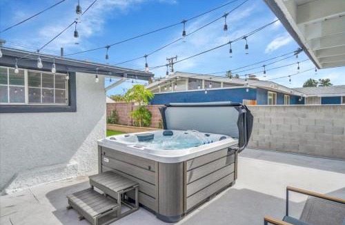 Sherwood Forest and Thistle Development House | Cinderella's Cute Cottage, just 10 minutes to Disney and Conventional Center
