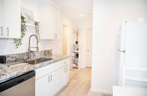 Claremont House | Claremont Private Oasis Pool, Spa, Pets, Colleges