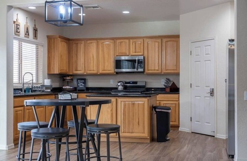 Paradise Hills House | Clean Vegas area with HEATED salt pool & hot tub, PRIVATE Luxury 5 Star Reviews