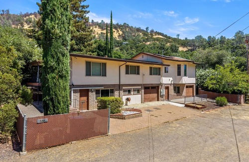 Wilbur Springs House | Clearlake Studio | Shared Pool + Boat Parking