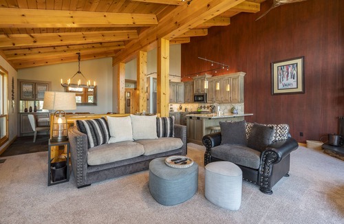 Talmont House | Clearview 2 - Amazing Tahoe Views, Dog Friendly, Pool Table, Near Golf