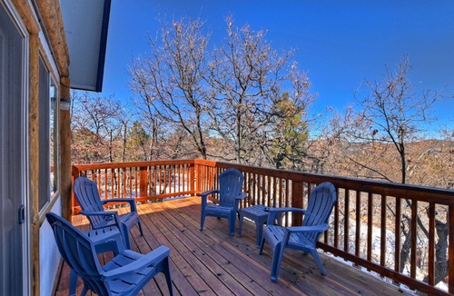 Upper Moonridge Cabin | Clouds Rest Cabin by Destination Big Bear: Tranquil Secluded Setting with Ski Slope Views! Close to Hiking Trails! Foosball!