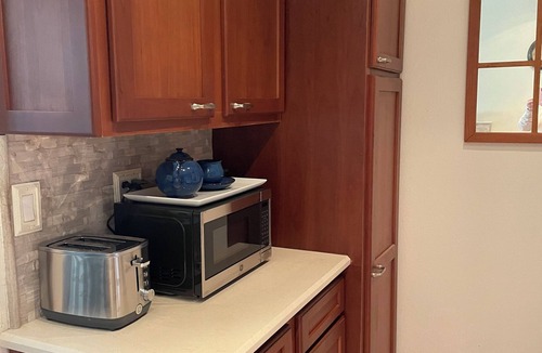 Olde Carlsbad Condo | Coastal Carlsbad Condo: Near beach, village, mall, and walking trails.