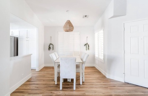 Indian Wells House | Coastal Chic 3 Bdrm House w/Brand New SALTWATER Pool - Walk to Tennis Garden