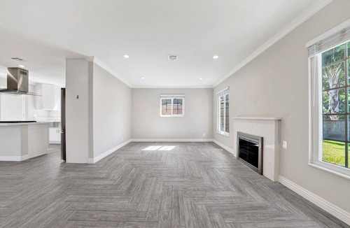 Westside Costa Mesa House | Comfy & Cozy 3-bedroom home in Costa Mesa with WiFi and central air/heat.