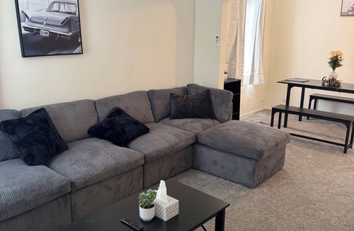 Upper Telegraph Condo | Cozy 1-bedroom condo in enchanting Oakland with AC