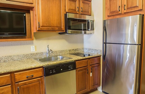 Florida Central Atlantic Coast Condo | Cozy 1-bedroom condo in charming Orlando with AC and fitness room near Universal