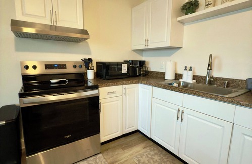 Orlando Apartment | Cozy 1-bedroom guest house in enjoyable Orlando with AC