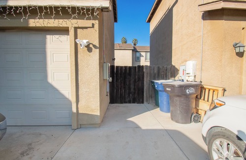 Tulare Apartment | Cozy 1-bedroom STUDIO in Tulare