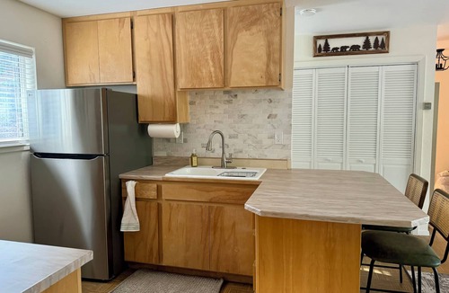Lake Davis Cabin | Cozy 2-bedroom Cabin in Lake Davis-Portola with Hot Tub & Dry Sauna
