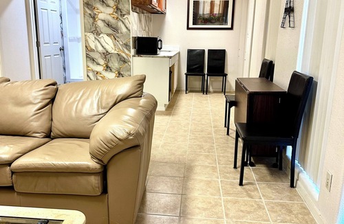 Fresno Condo | Cozy 2-bedroom condo with AC in Fresno neighborhood