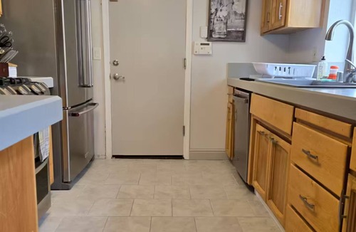 Elk Grove House | Cozy 2-bedroom house in ideal location! Everything you need is within a mile.