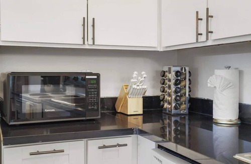 Pacifica Apartment | Cozy 2-Bedroom Retreat in Pacifica