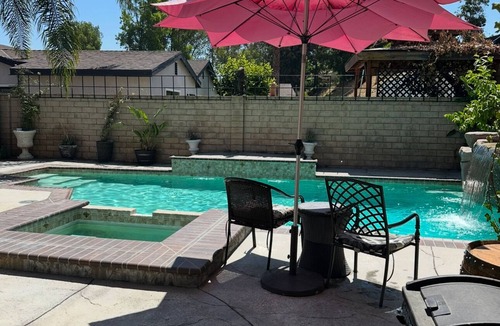 Pomona House | Cozy and charming house all you need is here Several relaxing area awaiting 4-U