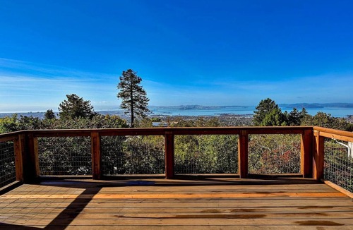 Berkeley Hills House | Cozy Berkeley Hills Home with Stunning Views
