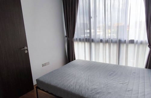 Red Light District Apartment | Cozy Condo 9 mins to Aljunied MRT