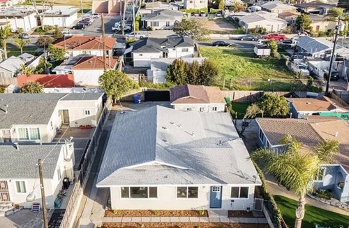 East Side Capistrano Cottage | Cozy Cottage Near Oceanside Pier - Remodeled & Brand New