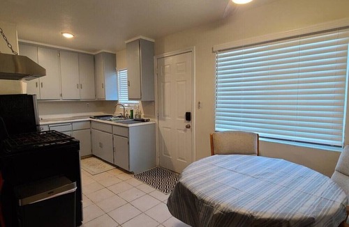 Victorville House | Cozy Cove #2