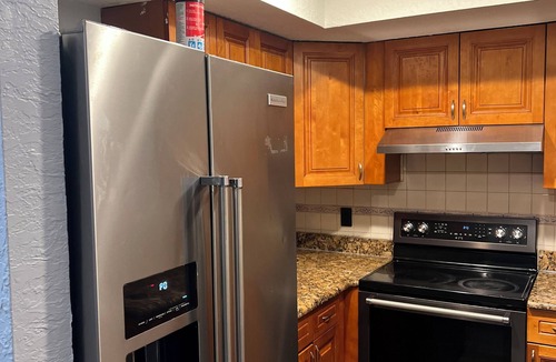 Pine Hills House | Cozy Haven w/Premier Privacy (4bedrm)