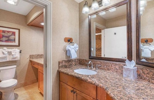 Tahoe Village Hotel | Cozy Nights & Arcade Days in a Villa Made for Family Fun l 2 Rooms w/Kitchen