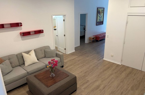 West Los Angeles House | Cozy, recently renovated, 2-bedroom, full kitchen ADU in West Los Angeles!