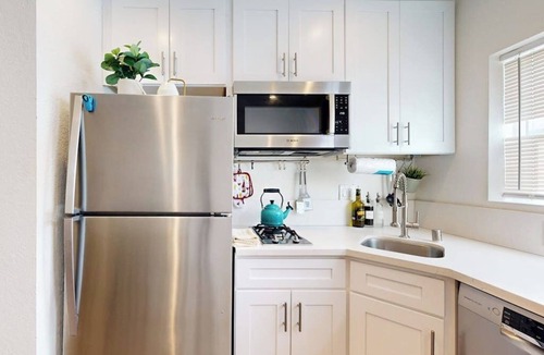 Santa Ana Heights House | Cozy, Single-Level Getaway with Fast WiFi, Kitchenette, & A/C - Dogs Welcome