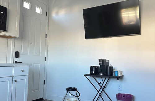 Stockton Apartment | Cozy Studio Near The Lake