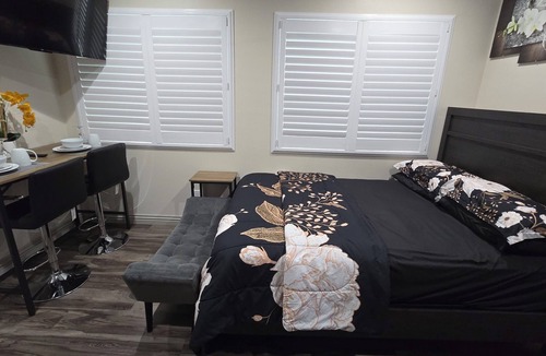 Norwalk House | Cozy Tiny Home For 2 People Studio Type near LA