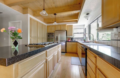 Auburn House | Creekside Hideaway in Auburn! 4BR Home w/Pool