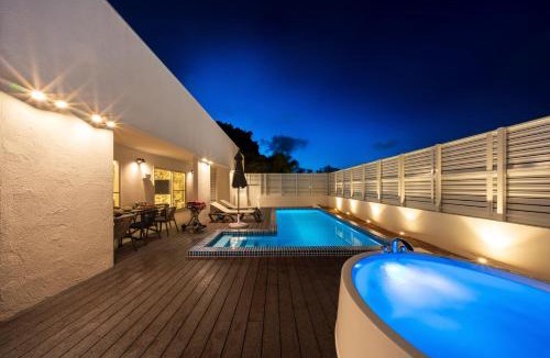 Azama Villa | Crystal Villa Nanjo