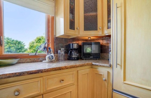 Del Mar House | Darling Beach Cottage, Ocean Views, central