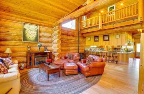 Junction City House | Deck, Grill & River Access: California Escape!