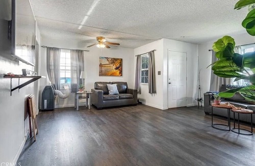 San Bernardino House | Delightful 3-bedroom house with WiFi in San Bernardino