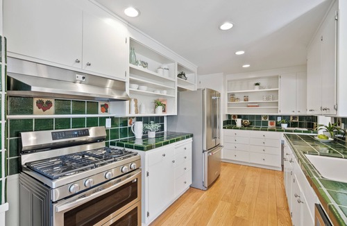 Barron Park House | Delightful 6-bedroom house with AC in Palo Alto