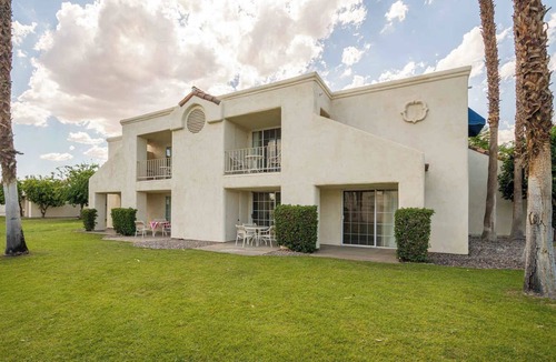 Palm Desert Apartment | Desert Breezes Resort 1 Bedroom Suite with Resort Access