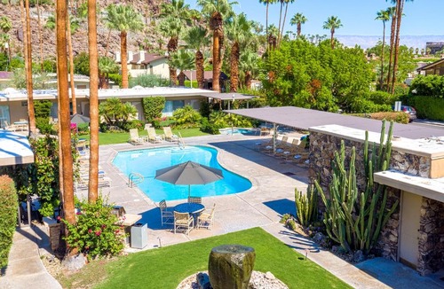 Historic Tennis Club Hotel | Desert Hills - 21 and Over - A Town & Desert Boutique Hotel