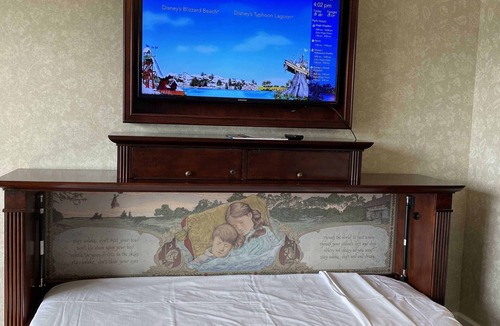 Bay Lake Resort | Disney's Boardwalk Villas - Studio Unit Sleeps 5