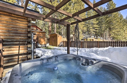 Kings Beach House | Dog-Friendly Kings Beach Log Cabin w/Hot Tub!