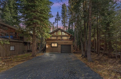 Donner Lake Woods Cabin | Donner Lake Retreat Walk To Beach